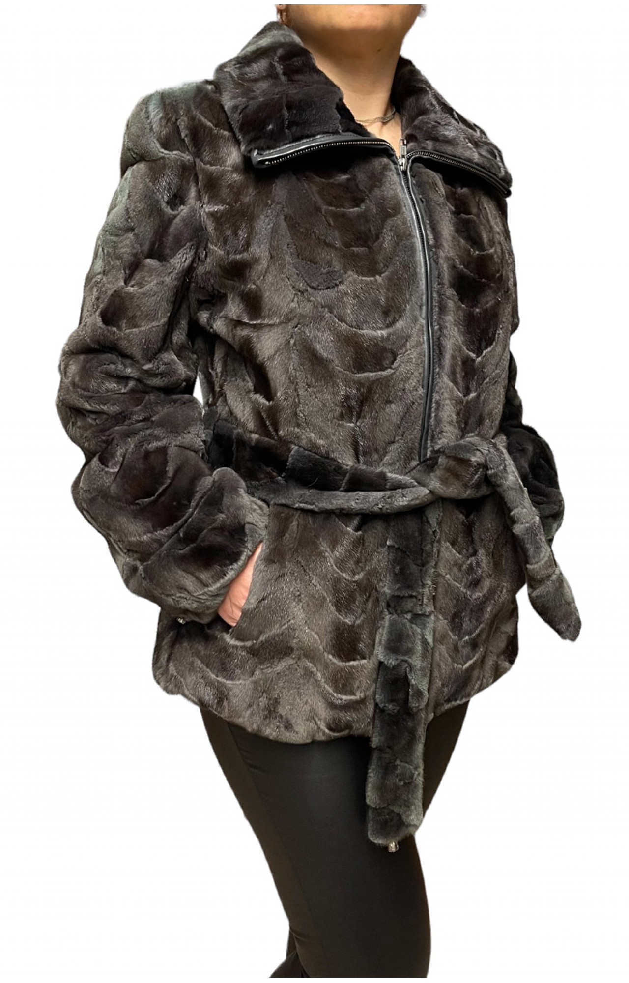Q-CL48 WOMENS GREY MINK FUR
