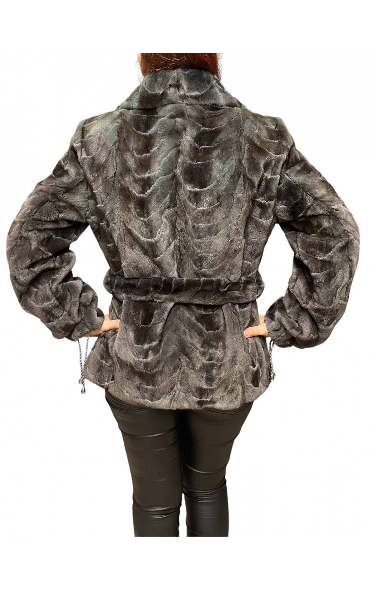 Q-CL48 WOMENS GREY MINK FUR